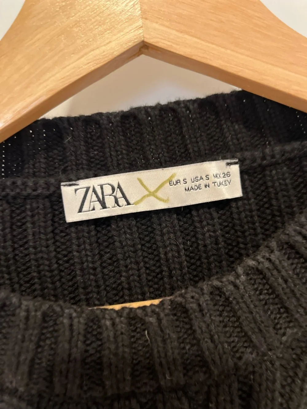 Zara Black Crewneck Ribbed Cropped Distressed Sweater Small